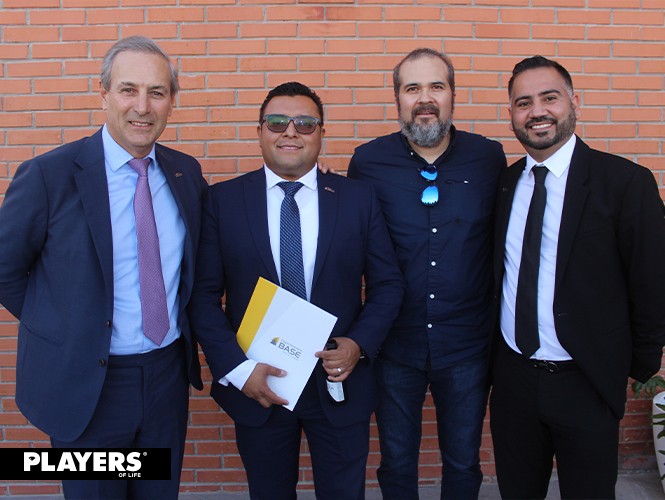 INTERIOR-BANCO-BASE-IMG_9005-LORENZO_BARRERA,_GUSTAVO_ALVAREZ,_ADOLFO_AVALOS_Y_RAUL_CUEVAS