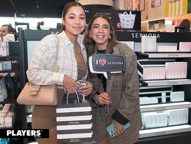 Valeria Madrigal y Giovana Delgado reinauguración Sephora Guadalajara