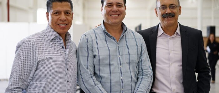 DR JUAN PEREZ, LUIS GARNIER (LUIS.GARNIER2), RAYMUNDO ESCALANTE