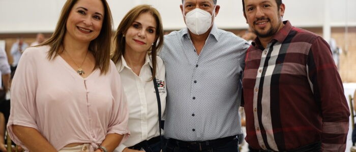 MARY VILLARREA, SILVIA GARZA, DR JAUN PEREZ, LUIS TELLEZ