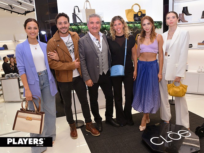 Jessica Decote, Julio Ron, Carlos Ruizvelasco, Fernanda Arroyo, Daniela Rueda y Kassandra Bekris