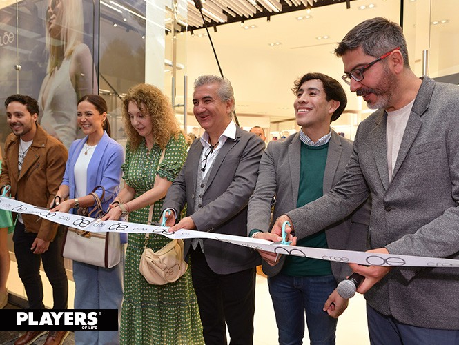Julio Ron, Jessica Decote, Cristina Ibarbia, Carlos Ruizvelasco, Ismael González y Daniel Toro en la inauguración de Cloe La Perla