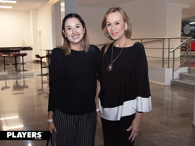 Viridiana García y Sally Rangel