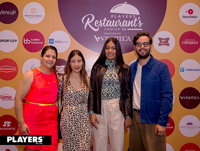 Carolina Villalvazo, Sarahi Arellano, Frida Oroz y Bernardo Cornejo