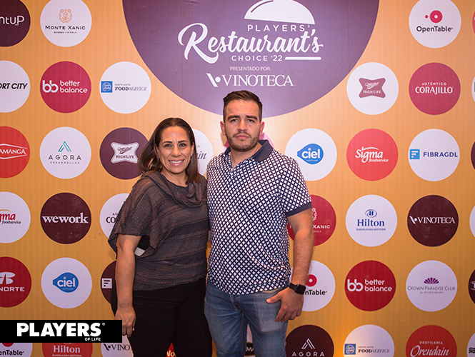 Sofía Alcocer y Francisco Estrada