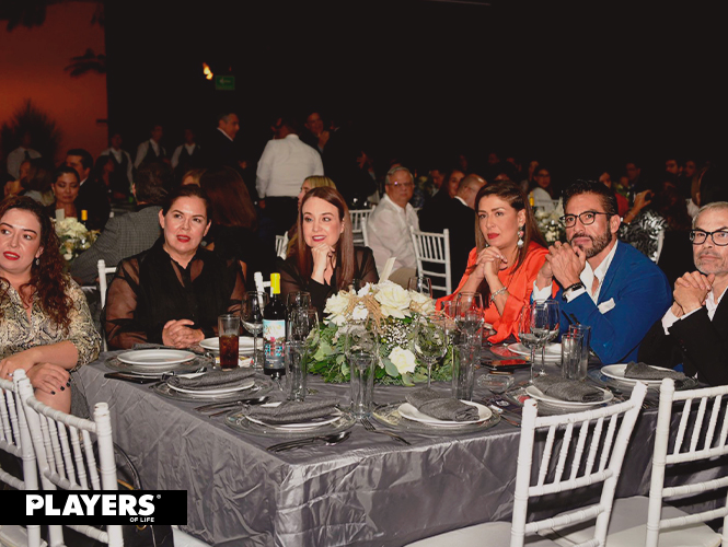 Nélida de Anda, Norma de Anda, Lorena Martínez Ramírez y el regidor José Miguel Santos