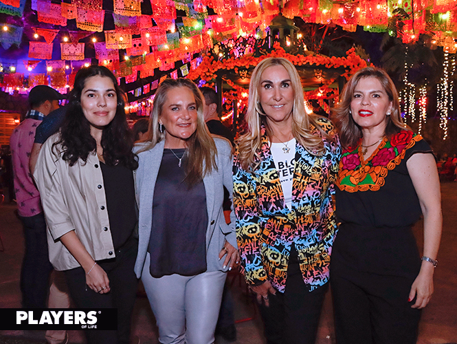 Andrea Flores, Pony Torres, Gaby Enriquez y Catalina Gómez Orea