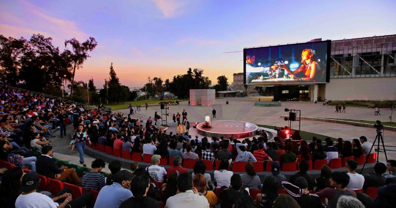 Musicales en la Pantalla Bicentenario
