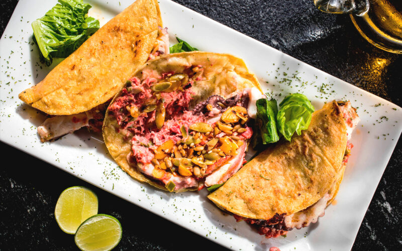 INT-tacos-de-marlin-con-pulpo