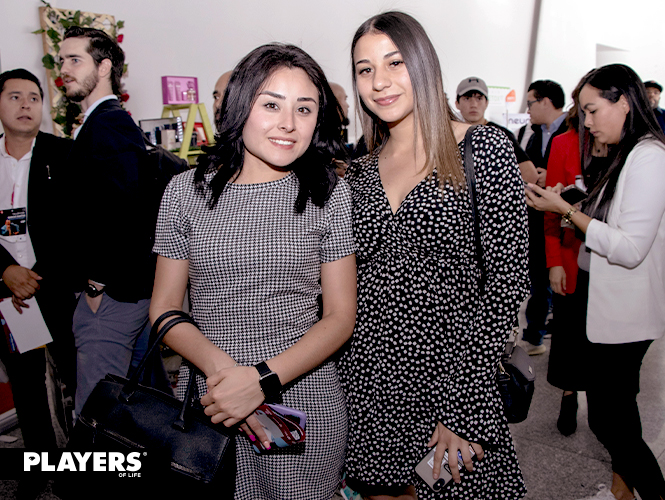 Lluleny Silva y Jimena Moreno.