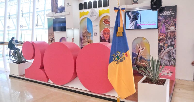 stand bicentenario Jalisco en el aeropuerto Guadalajara