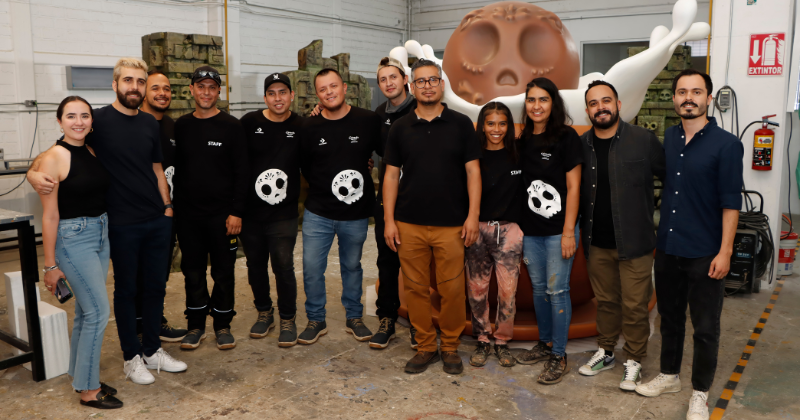 Equipo creativo y operativo del parque temático Calaverandia en 2023
