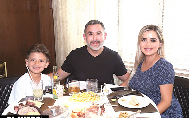 Ricardo-Axel-Saucedo,-Ricardo-Saucedo-y-Priscilla-Lozano