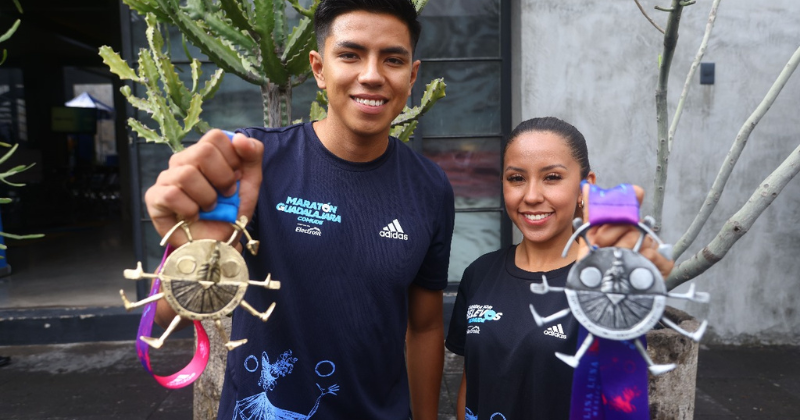 Playera Adidas del Maratón Guadalajara 2023