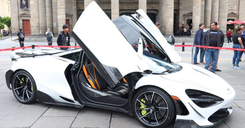 McLaren para el AutoArt World Guadalajara 2023