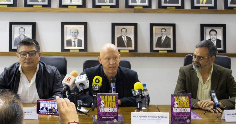 Israel Navarro Aguilar, lanza libro "El Kamasutra del Vendedor"