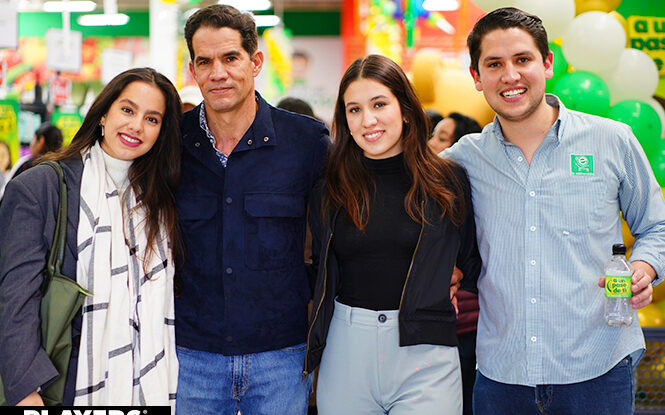 KAREN-GONZALEZ,-MIGUEL-GONZALEZ,-ANGELA-GONZALEZ,-MARIN-GONZALEZ