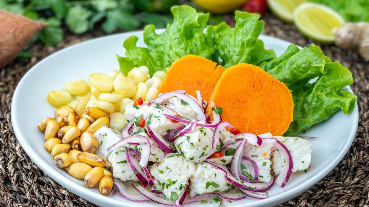 El ceviche es tradicionalmente peruano.