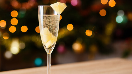 Cóctel con champagne.