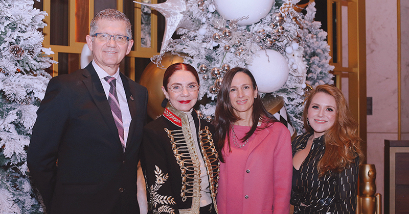 Gerardo de Anda, Lisette Trepaud, Yolanda Garza y Lily Pierce