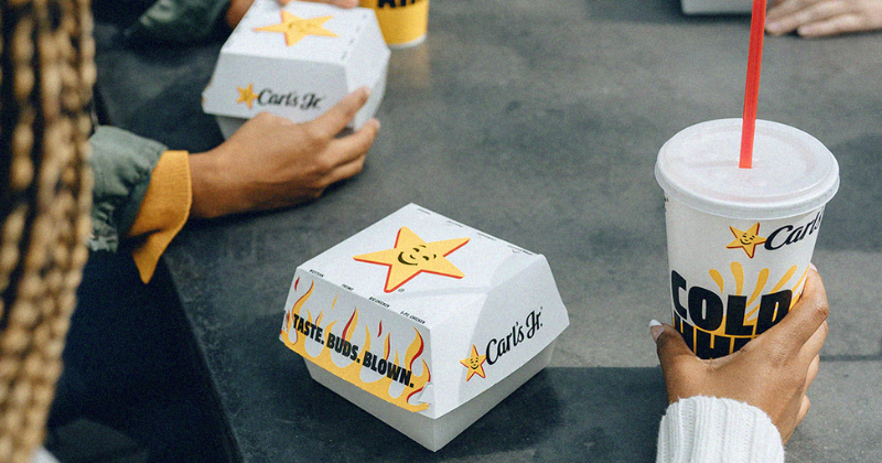 Carl's Jr sucursal Midtown Guadalajara