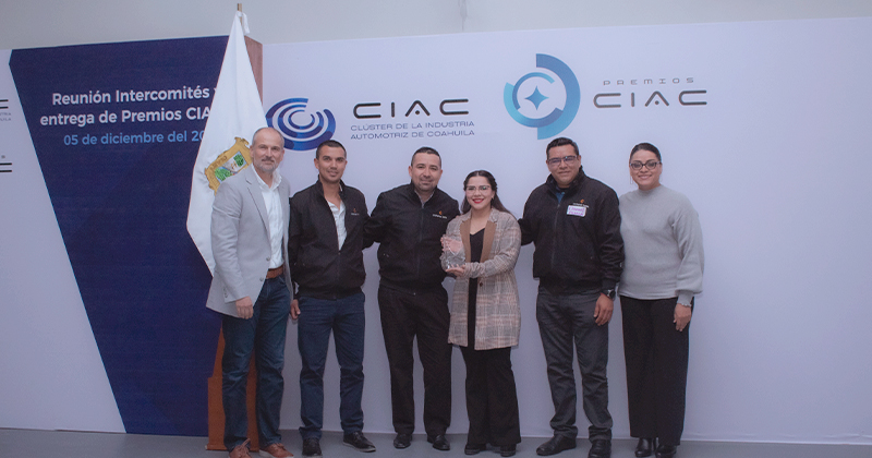 Asistentes a la entrega de premios del Clúster Automotriz de Saltillo