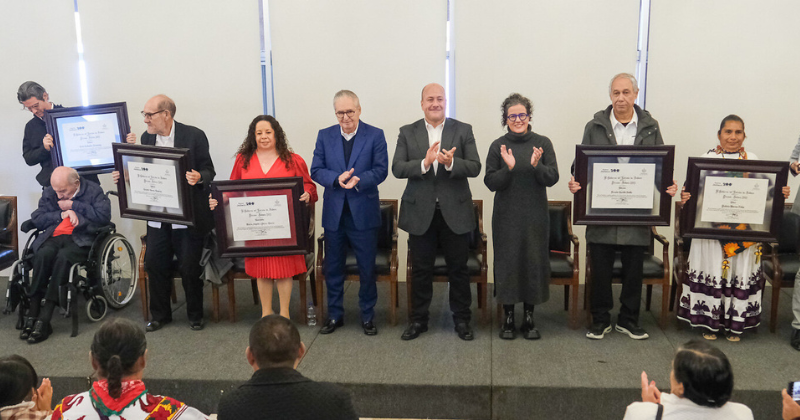 En su edición 2023, el Premio Jalisco galardonó a destacadas personalidades como Carlos Rabinovitz Fainshtein, cofundador de Plaza del Sol.