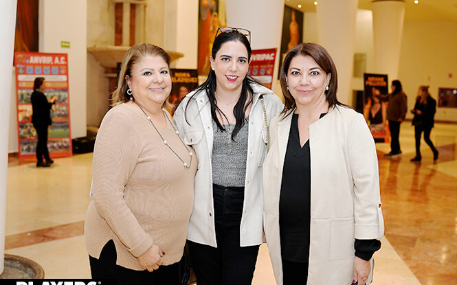 _DSC3209-Lupita-Gaucin,-Ale-Fdz-y-Maricruz-Hdz
