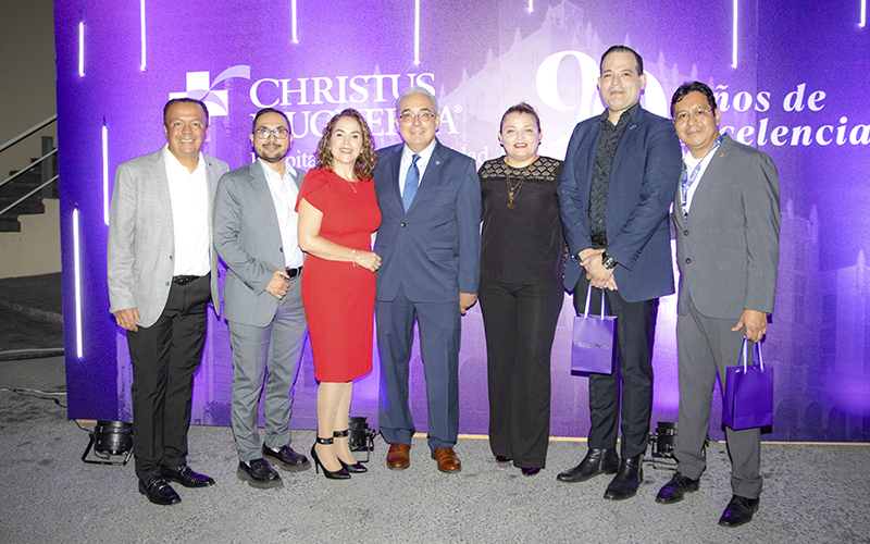 Carlos Montemayor, Daniel Huerta, Elvira Carvaja, Horacio Garza, Patricia Magaña, Arturo Retez, Francisco Carrera