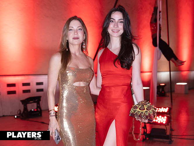 Alejandra Domínguez y Kenza Fernández