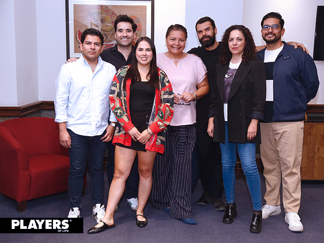 Jorge Humberto, Sam Cepeda, Nancy de la Teja, Mónica Treviño, Majo Mercado, Claudio de Angelis y Fidel Ramírez.