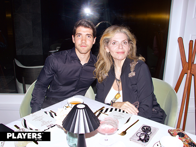 Juan Carlos Zubiría y Ericka González