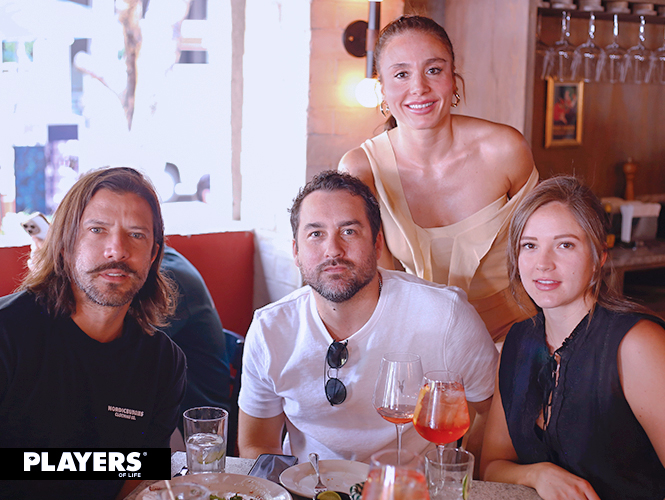 Diego Azanza, Luis Fernández del Valle, Theresa Cuervo y Melanie Friessen