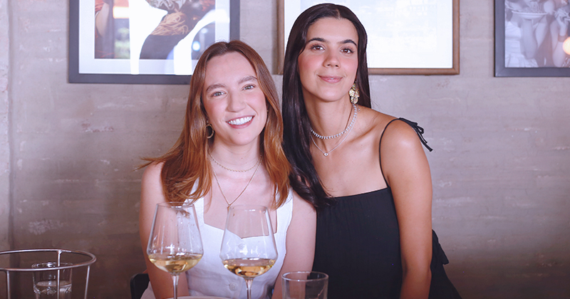 Camila Serrano y Regina Ayne