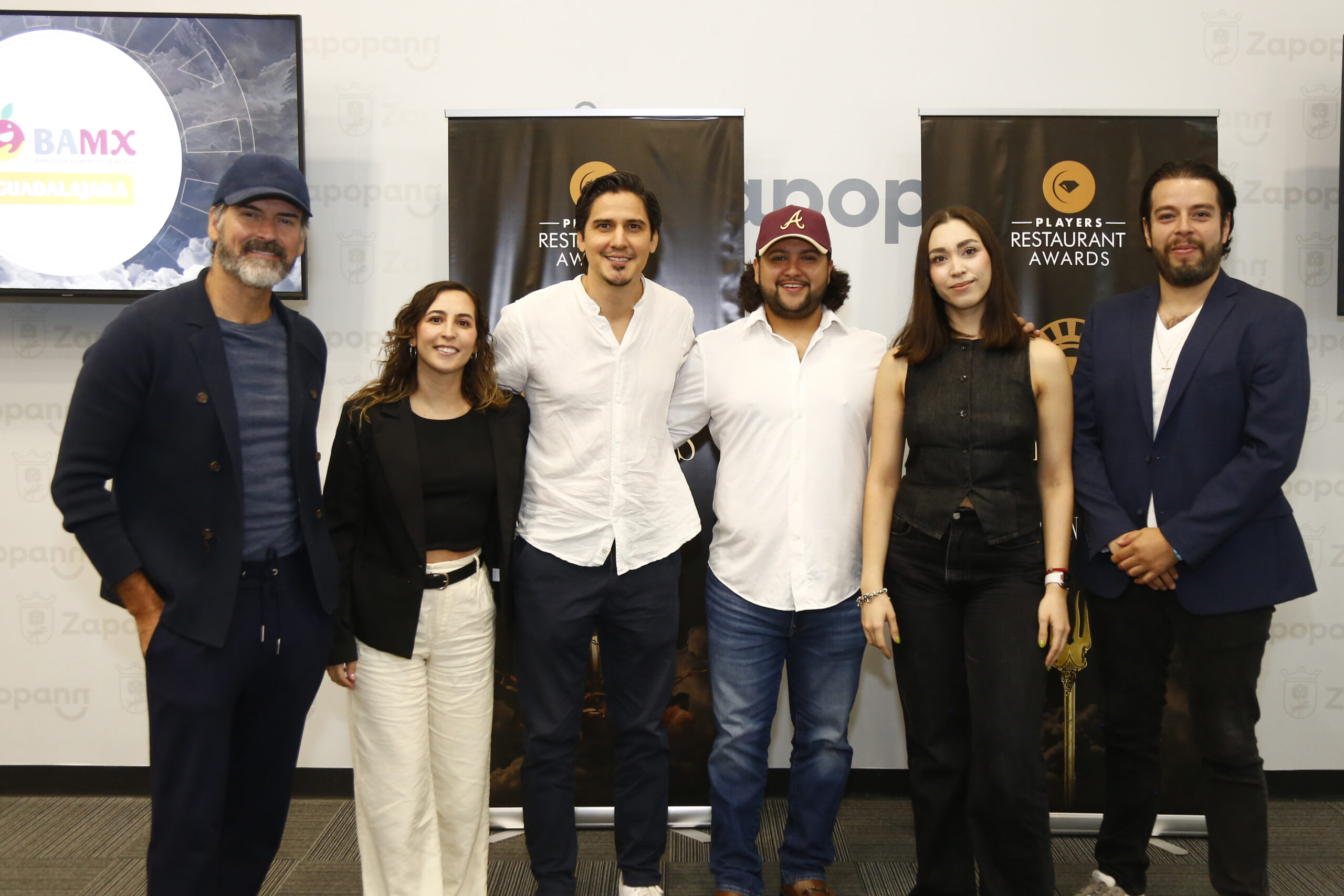 ÓscaÓscar Naveja, Ana Mari Chata, Israel Ramírez, Alfonso Vargas, Sheccid Béjar y Arturo Rodríguez