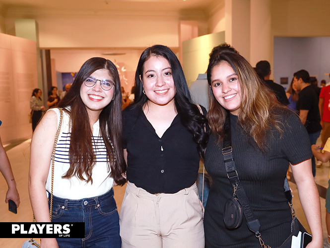 Anallely, Ale y Karla.