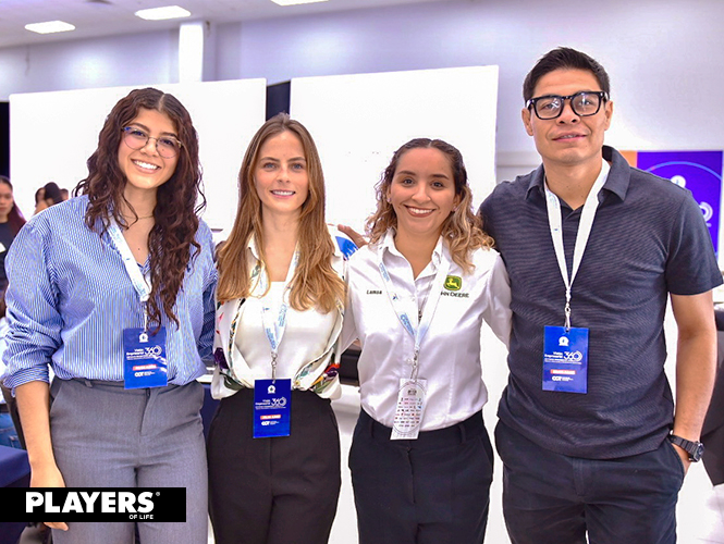 Andrea Pérez, Bárbara Sánchez, Yazmín Rodríguez y Javier Contreras.