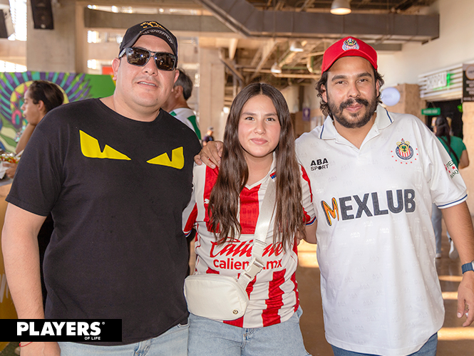 Bárbara Cepeda, Iñaki Cepeda y Joshua Frausto.