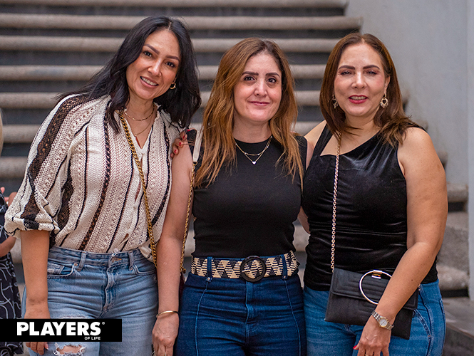 Brenda González, Linda Fernández y Claudia Dávila.
