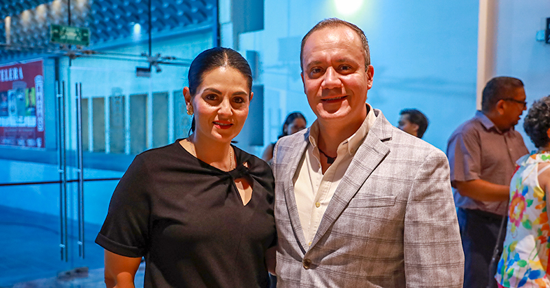 Luz Elena Morales y Alejandro Luna.