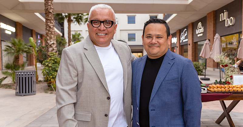 Salvador Pérez y Alejando Cadena.