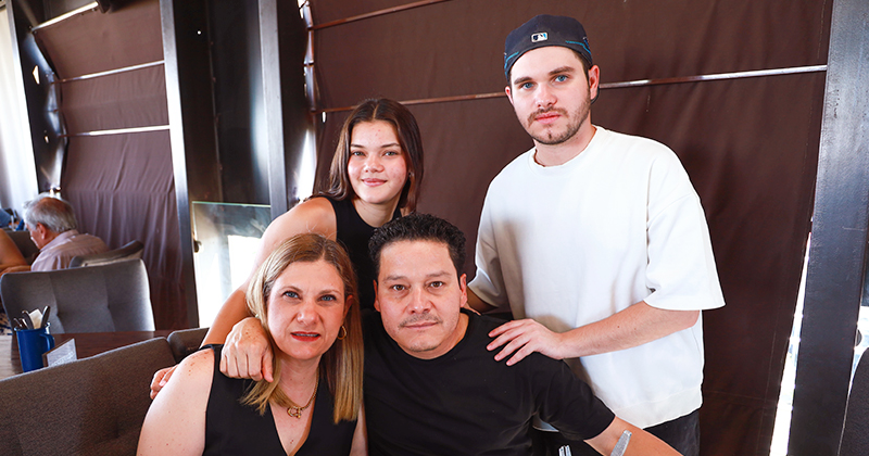 Daniela, Roberto, Iliana y Roberto.