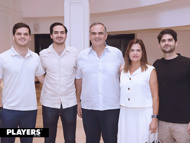 Eugenio Canales, Gonzalo Canales, Patricio Canales, Claudia de la Garza. y Mauricio Canales