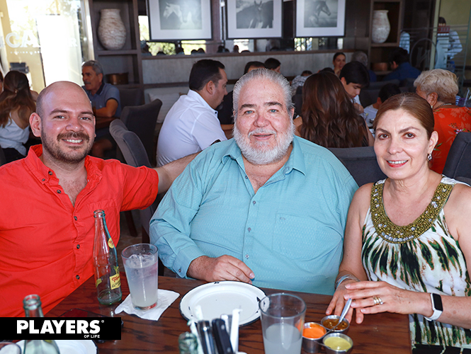 Luis, Mario y Ana María.