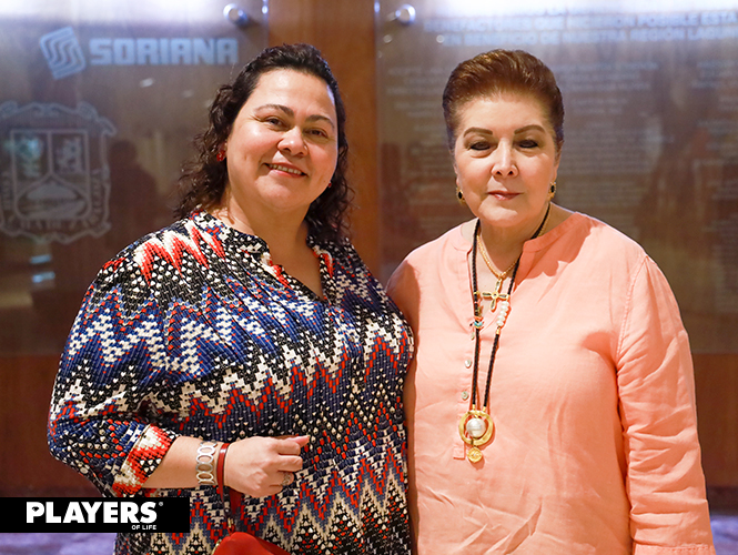 María del Sol Salinas y Martha Álvarez.