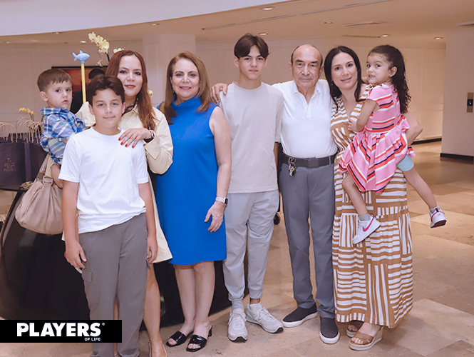 Rodrigo Castro, Jorge Maldonado, Brenda González, Tere Cavazos, Federico Maldonado, Jorge González, Katia González y Alanda Castro