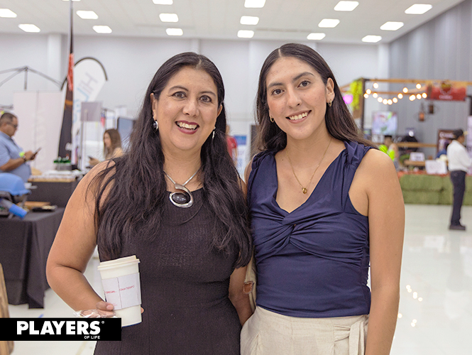 Yolanda de la Tejera y Martha Ortiz.