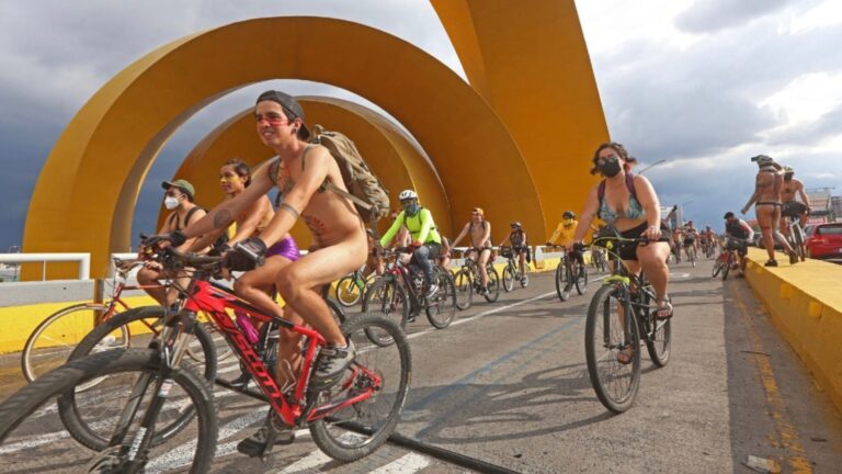 World Naked Bike Ride regresa a Guadalajara este sábado: Conoce la ruta