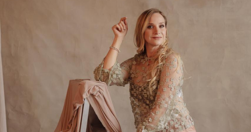 Mariangela González, fotógrafa de Saltillo, viaja a San Pedro para capturar los primeros retratos de la segunda hija del gobernador de Nuevo León y la influencer Mariana Rodríguez