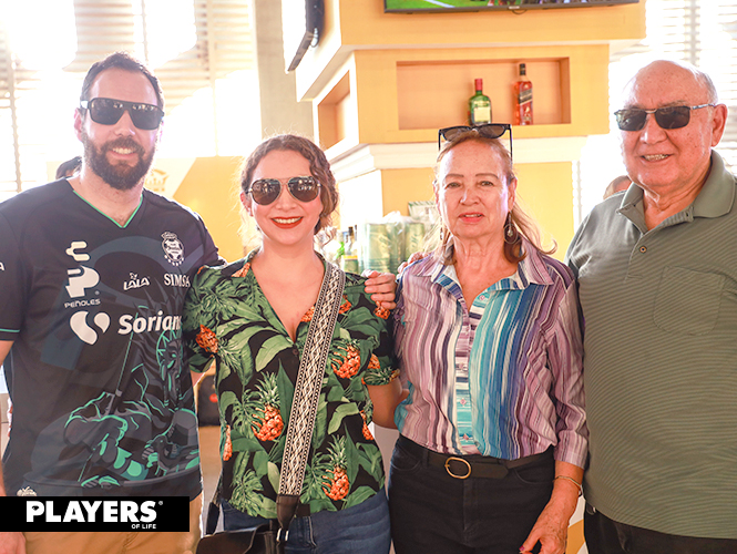 Alberto, Karla, Oli y Felipe Michel.